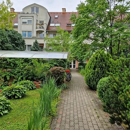 Márti 3 Bedroom *