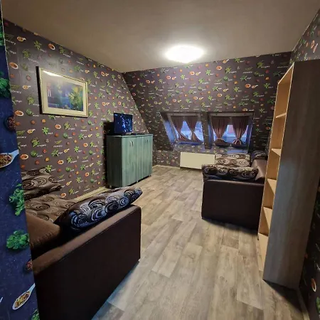 Marti 3 Bedroom Apartment * Debrecen