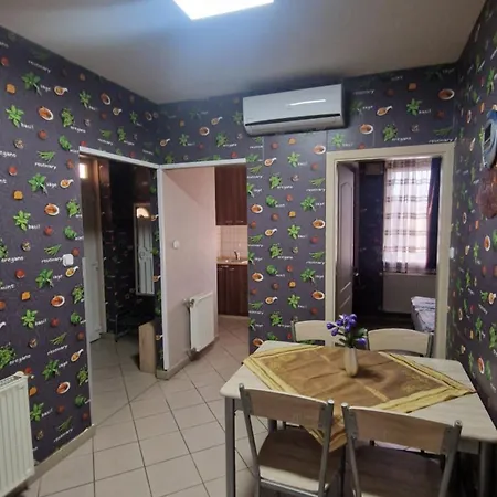 Apartment Marti 3 Bedroom Apartment Debrecen