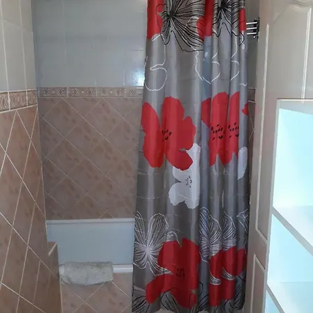Marti 3 Bedroom 아파트 *